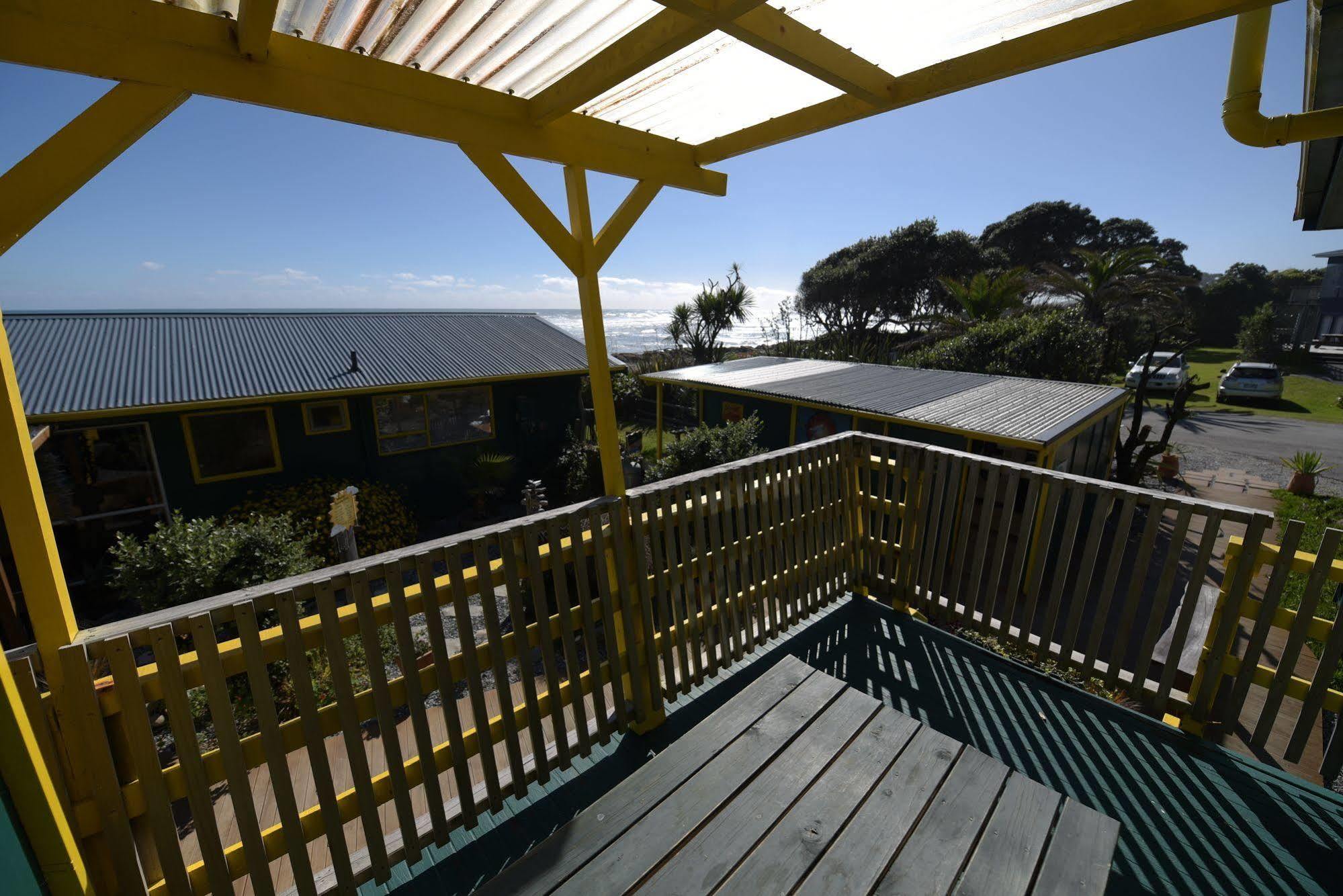 Punakaiki Beach Hostel Eksteriør billede