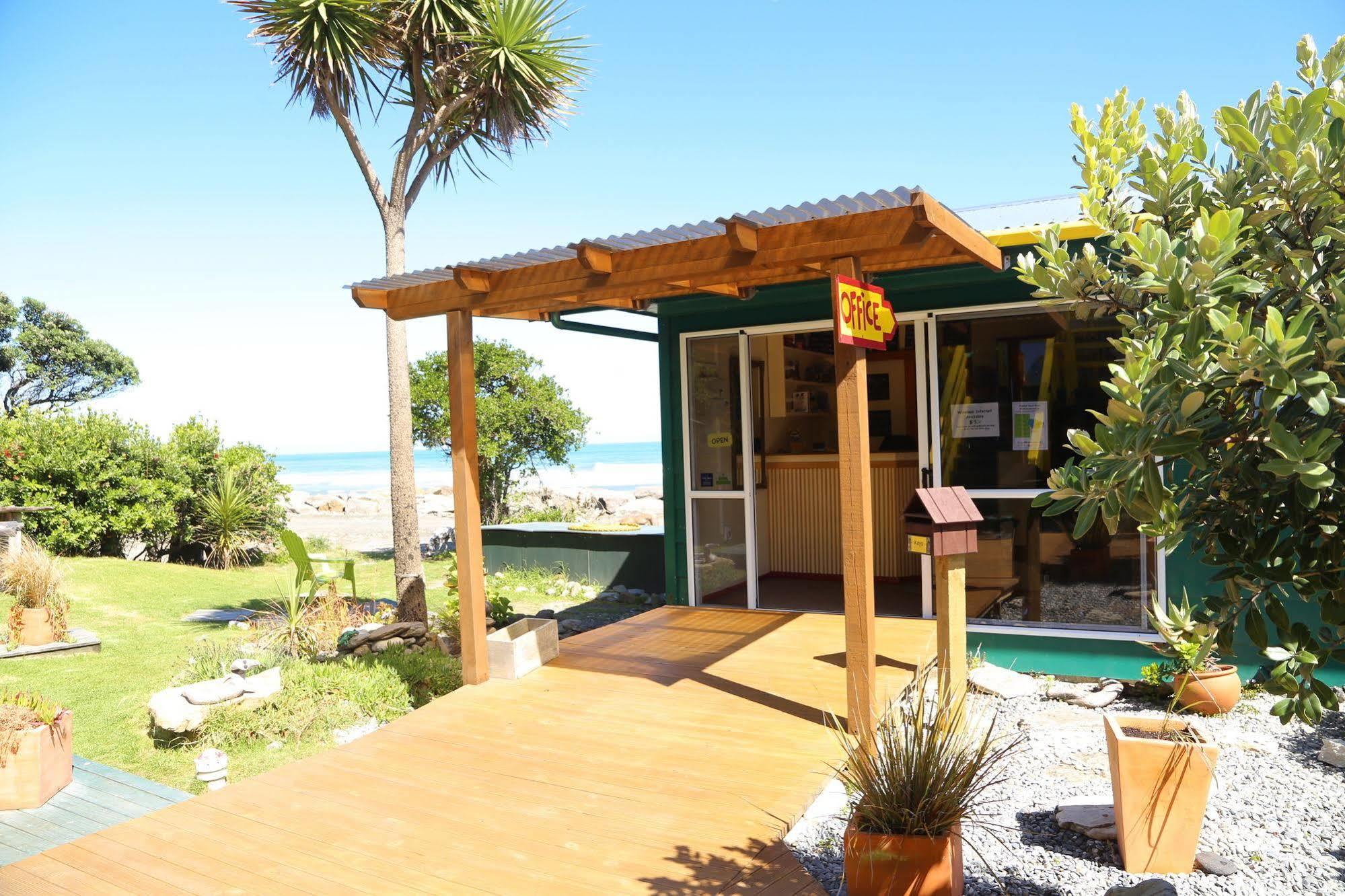 Punakaiki Beach Hostel Eksteriør billede