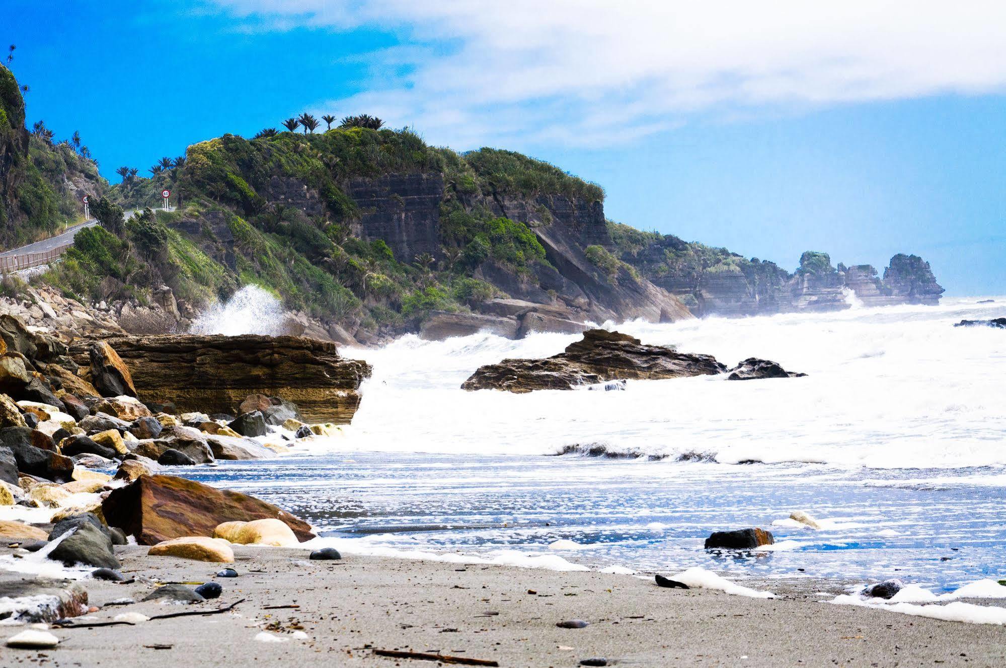 Punakaiki Beach Hostel Eksteriør billede